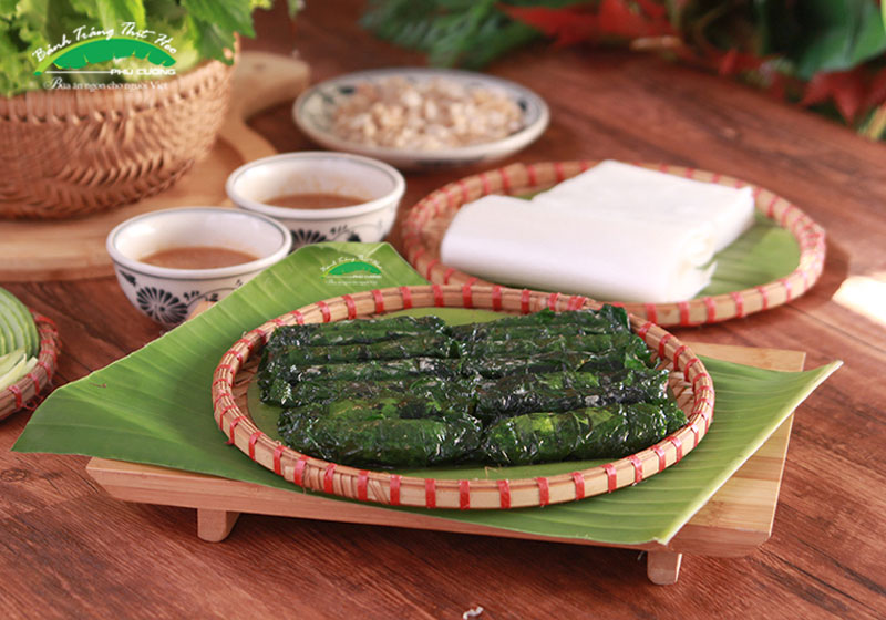 B&aacute;nh tr&aacute;ng cuốn thịt b&ograve; l&aacute; lốt